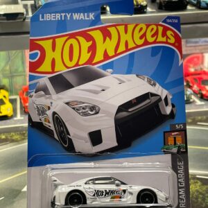 LB SILHOUETTE WORKS GT NISSAN